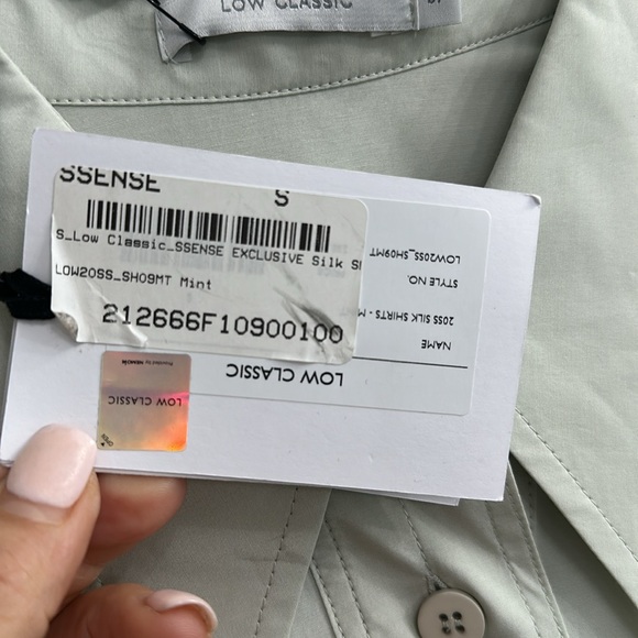 Low Classic Green Silk Shirt - Picture 7 of 10